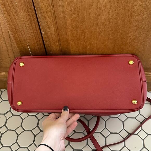 Prada $3,495  Galleria Saffiano Large Leather Bag 100% Authentic - Picture 12 of 14